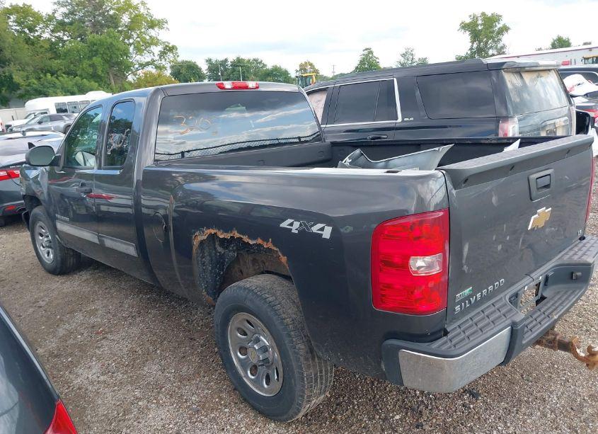 Photo 3 of 2011 Chevrolet Silverado 1500 LS (VIN 1GCRKREA6BZ227490)