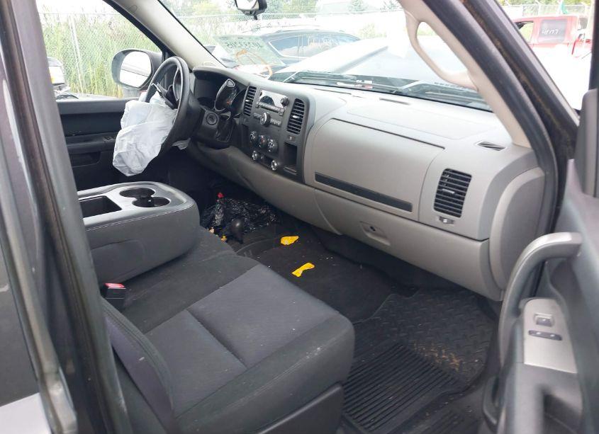 Photo 5 of 2011 Chevrolet Silverado 1500 LS (VIN 1GCRKREA6BZ227490)