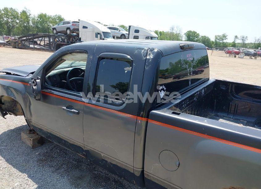 Photo 13 of 2011 Chevrolet Silverado 1500 LS (VIN 1GCRKREA6BZ342042)