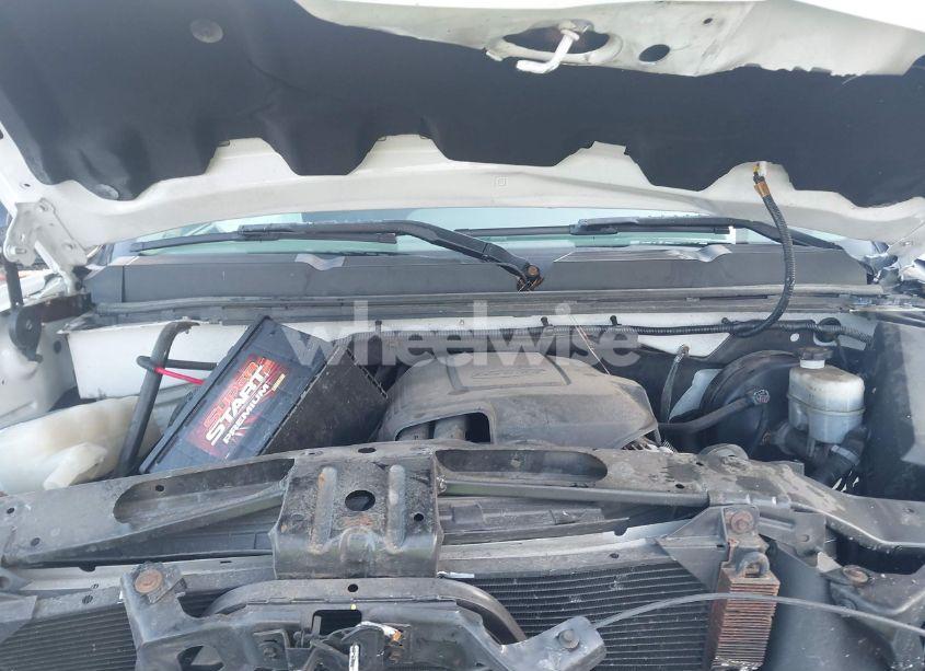 Photo 10 of 2011 Chevrolet Silverado 1500 LS (VIN 1GCRKREA6BZ464366)