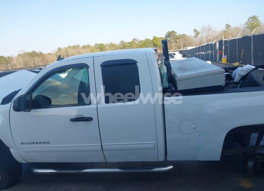 Photo 14 of 2011 Chevrolet Silverado 1500 LS (VIN 1GCRKREA6BZ464366)
