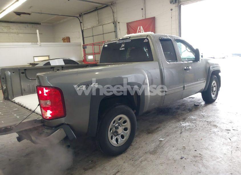 Photo 4 of 2012 Chevrolet Silverado 1500 LS (VIN 1GCRKREA6CZ345282)
