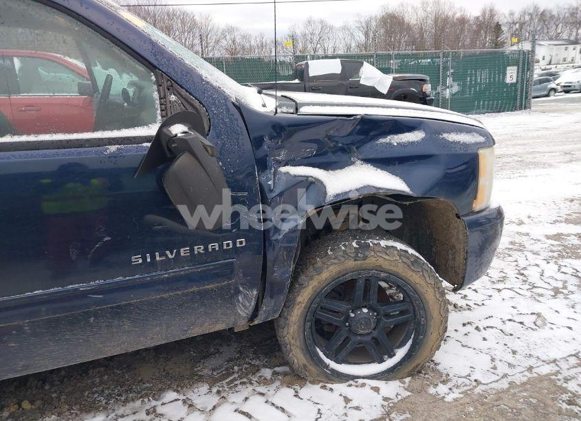 Photo 6 of 2011 Chevrolet Silverado 1500 LS (VIN 1GCRKREA7BZ288671)