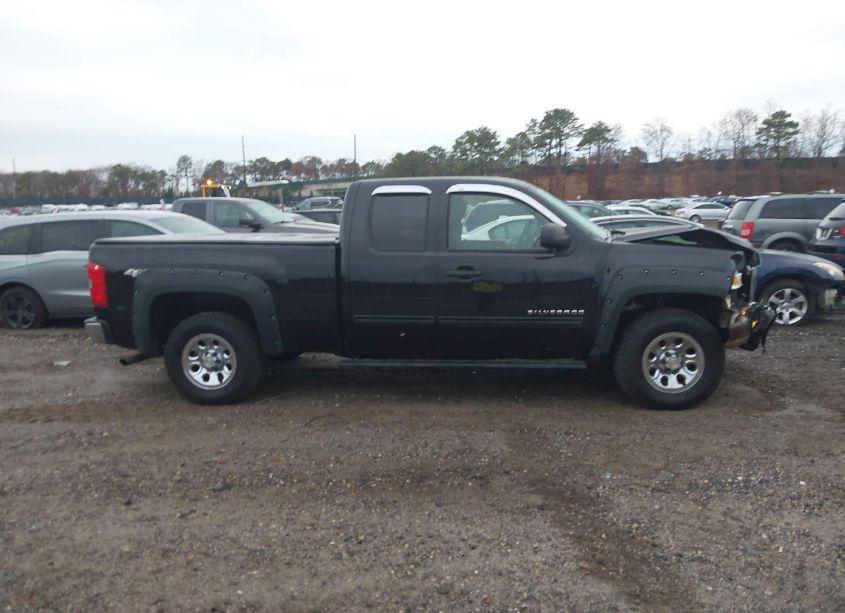 Photo 13 of 2011 Chevrolet Silverado 1500 LS (VIN 1GCRKREA8BZ154686)