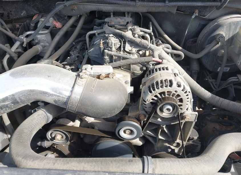 Photo 10 of 2011 Chevrolet Silverado 1500 LS (VIN 1GCRKREA8BZ167552)