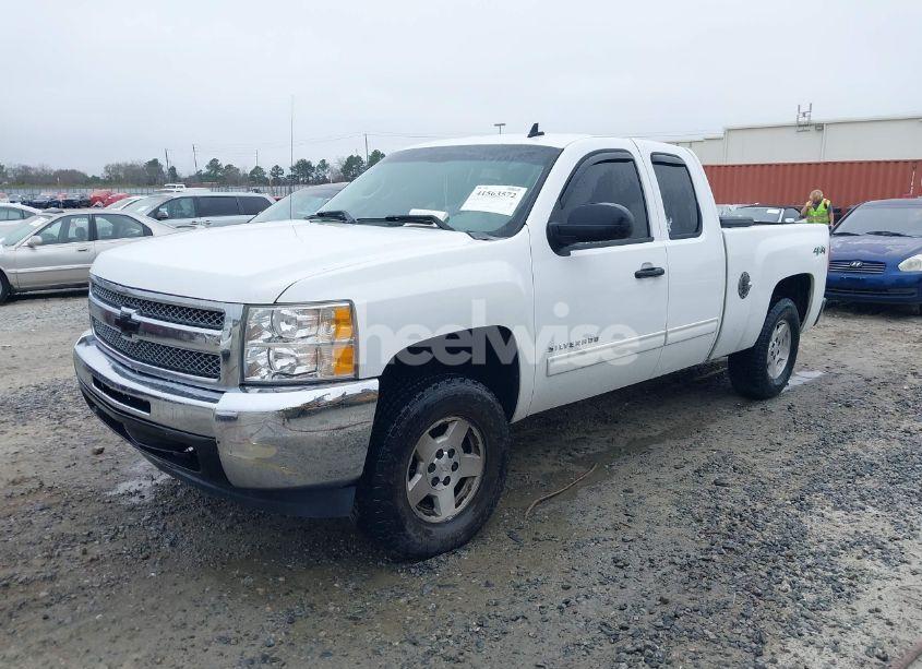 Photo 2 of 2012 Chevrolet Silverado 1500 LS (VIN 1GCRKREA8CZ319590)