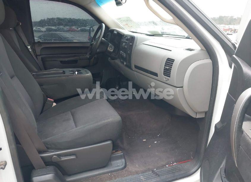 Photo 5 of 2012 Chevrolet Silverado 1500 LS (VIN 1GCRKREA8CZ319590)