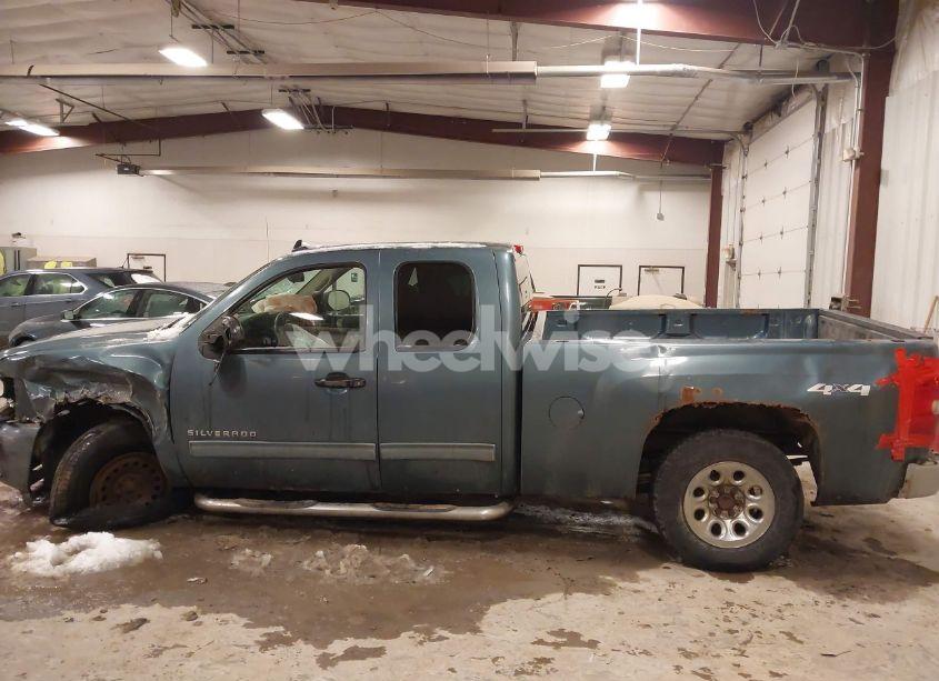 Photo 14 of 2011 Chevrolet Silverado 1500 LS (VIN 1GCRKREA9BZ164028)