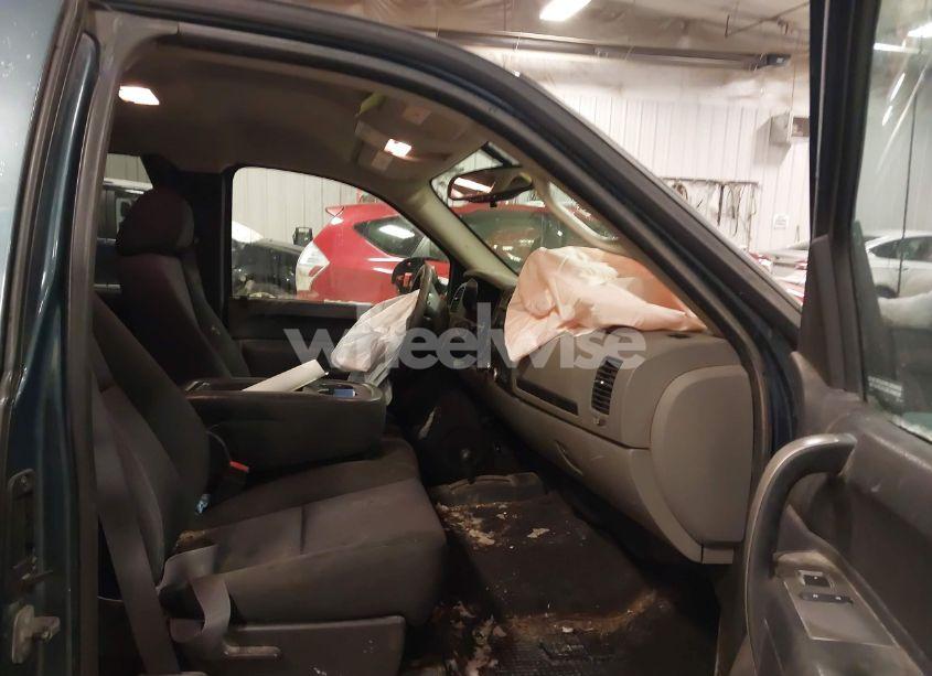 Photo 5 of 2011 Chevrolet Silverado 1500 LS (VIN 1GCRKREA9BZ164028)