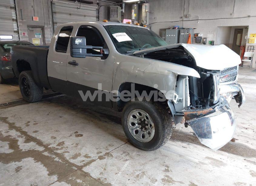 2012 Chevrolet Silverado 1500 LS (VIN 1GCRKREA9CZ324829) main photo