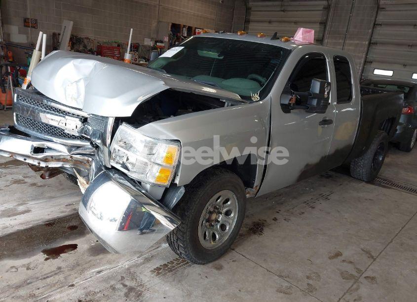 Photo 2 of 2012 Chevrolet Silverado 1500 LS (VIN 1GCRKREA9CZ324829)