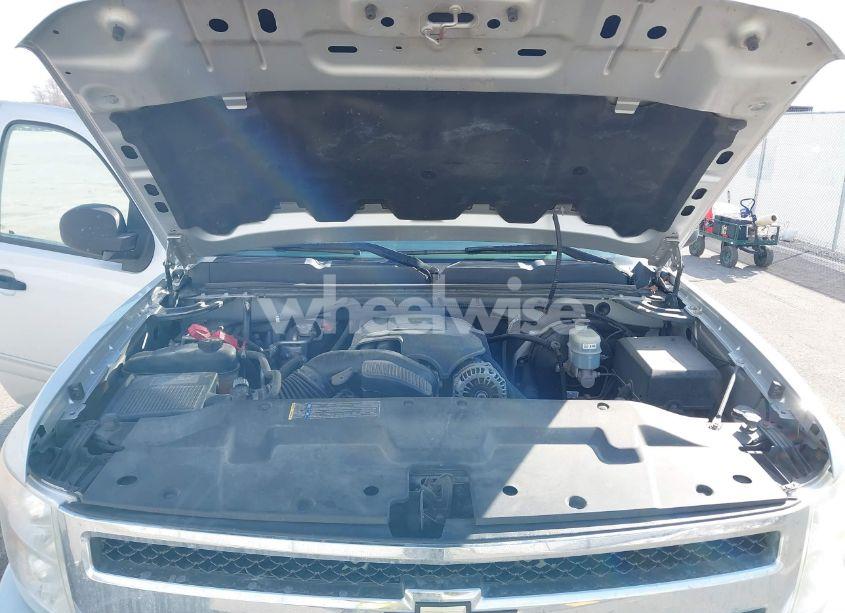 Photo 10 of 2011 Chevrolet Silverado 1500 LS (VIN 1GCRKREAXBZ153975)