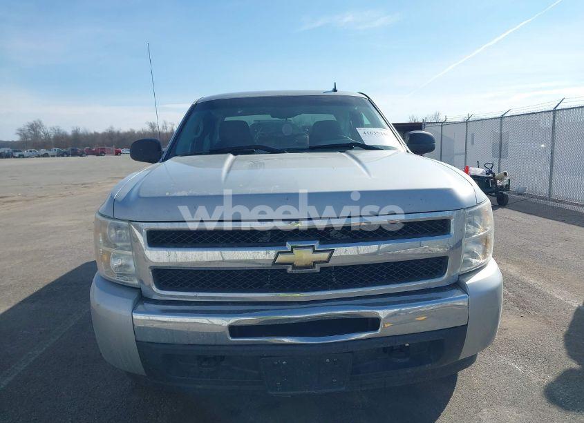 Photo 12 of 2011 Chevrolet Silverado 1500 LS (VIN 1GCRKREAXBZ153975)