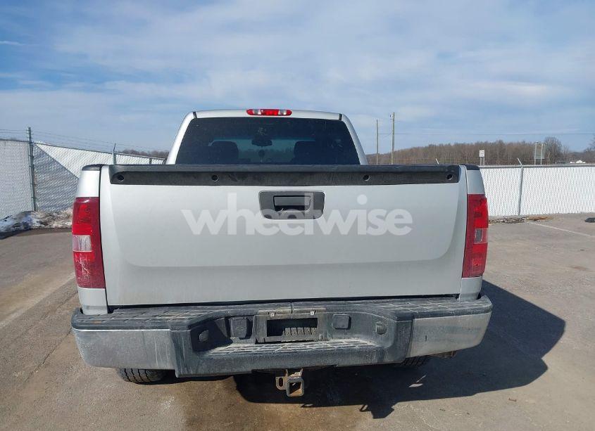 Photo 16 of 2011 Chevrolet Silverado 1500 LS (VIN 1GCRKREAXBZ153975)