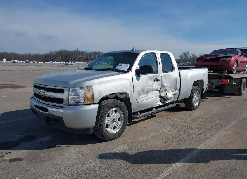 Photo 2 of 2011 Chevrolet Silverado 1500 LS (VIN 1GCRKREAXBZ153975)