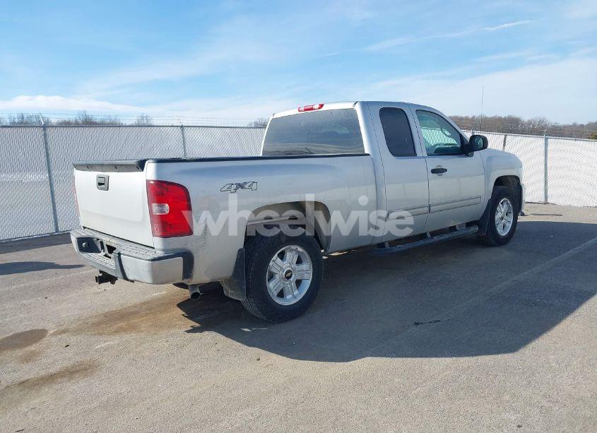 Photo 4 of 2011 Chevrolet Silverado 1500 LS (VIN 1GCRKREAXBZ153975)