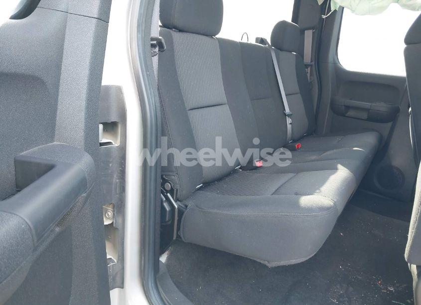 Photo 8 of 2011 Chevrolet Silverado 1500 LS (VIN 1GCRKREAXBZ153975)