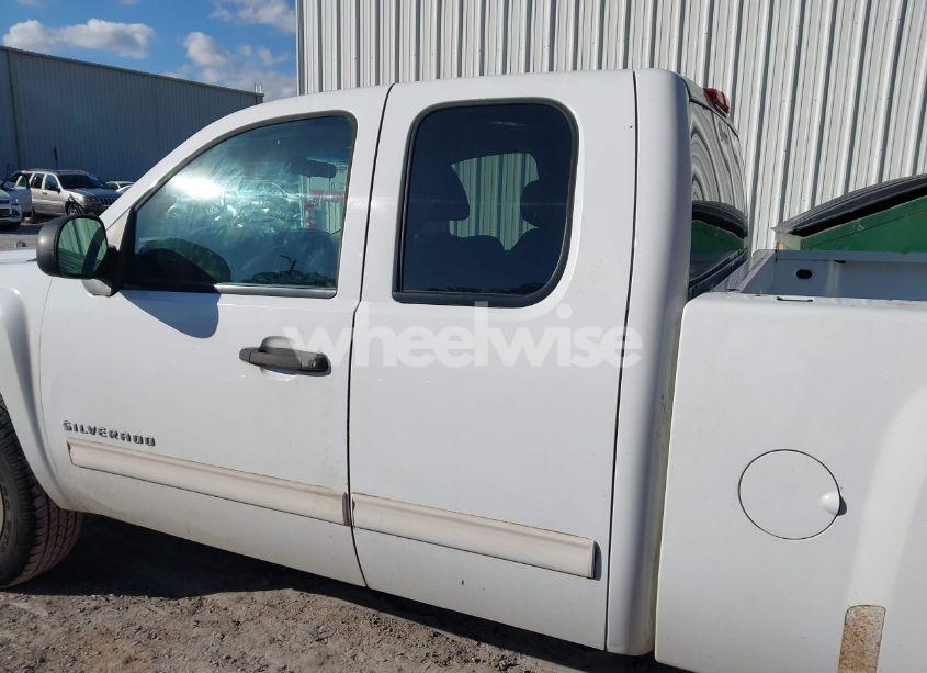 Photo 14 of 2011 Chevrolet Silverado 1500 LS (VIN 1GCRKREAXBZ286994)