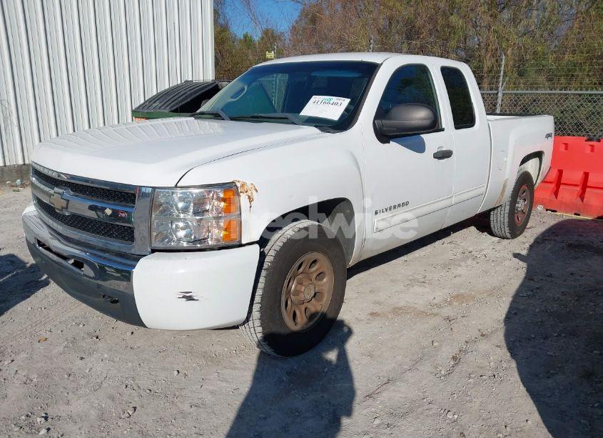 Photo 2 of 2011 Chevrolet Silverado 1500 LS (VIN 1GCRKREAXBZ286994)