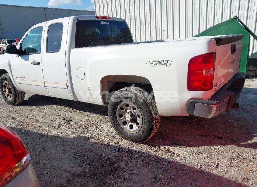 Photo 3 of 2011 Chevrolet Silverado 1500 LS (VIN 1GCRKREAXBZ286994)