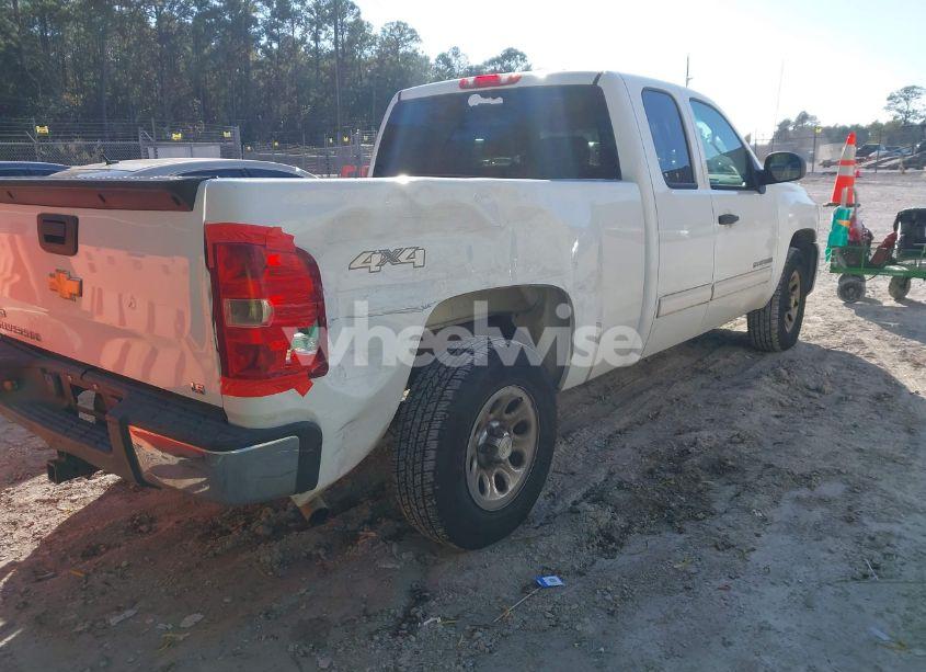 Photo 4 of 2011 Chevrolet Silverado 1500 LS (VIN 1GCRKREAXBZ286994)