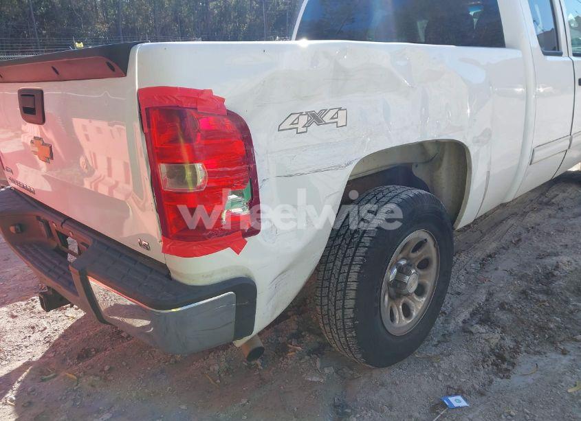 Photo 6 of 2011 Chevrolet Silverado 1500 LS (VIN 1GCRKREAXBZ286994)