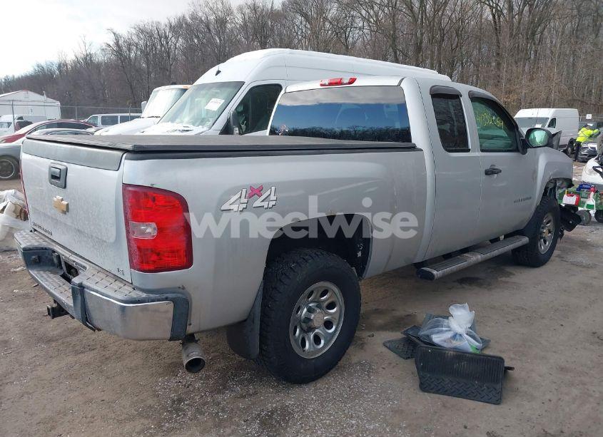 Photo 4 of 2013 Chevrolet Silverado 1500 LS (VIN 1GCRKREAXDZ114841)