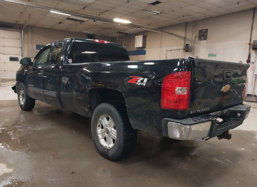 Photo 3 of 2013 Chevrolet Silverado 1500 LT (VIN 1GCRKSE01DZ239158)