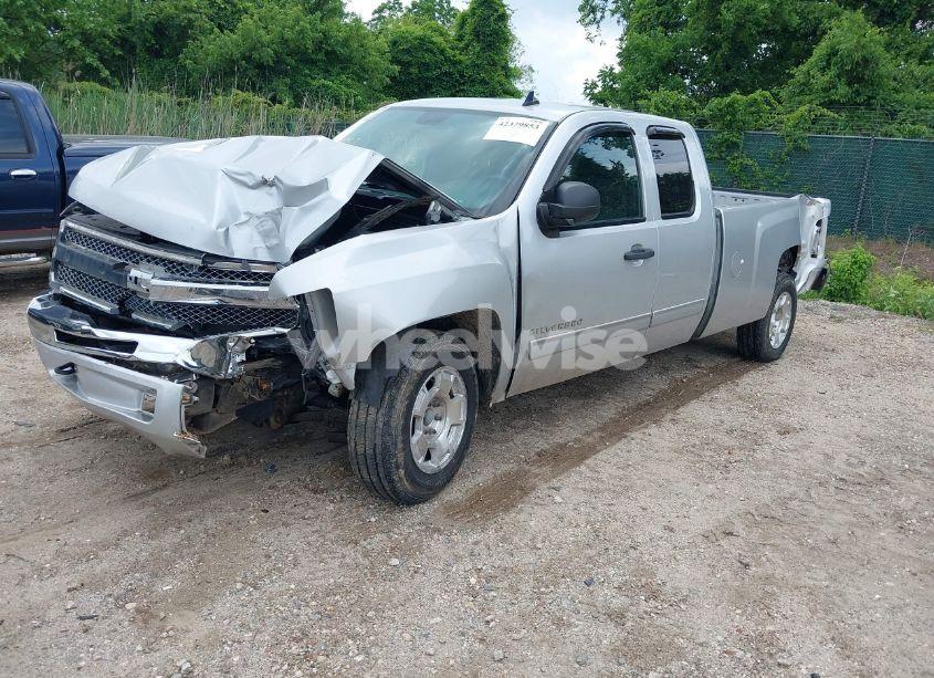 Photo 2 of 2012 Chevrolet Silverado 1500 LT (VIN 1GCRKSE04CZ240593)