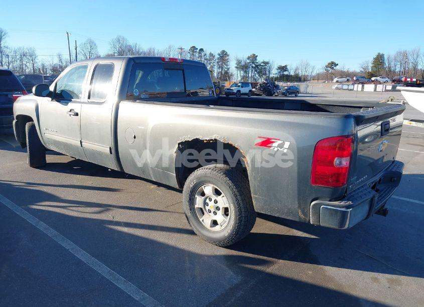 Photo 3 of 2011 Chevrolet Silverado 1500 LT (VIN 1GCRKSE05BZ382787)