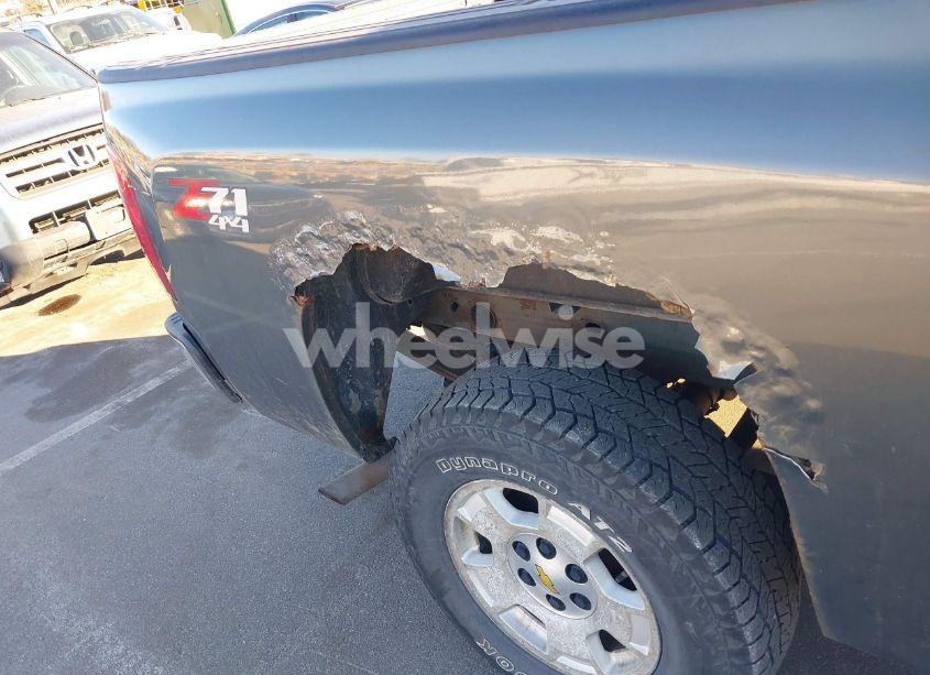 Photo 6 of 2011 Chevrolet Silverado 1500 LT (VIN 1GCRKSE05BZ382787)