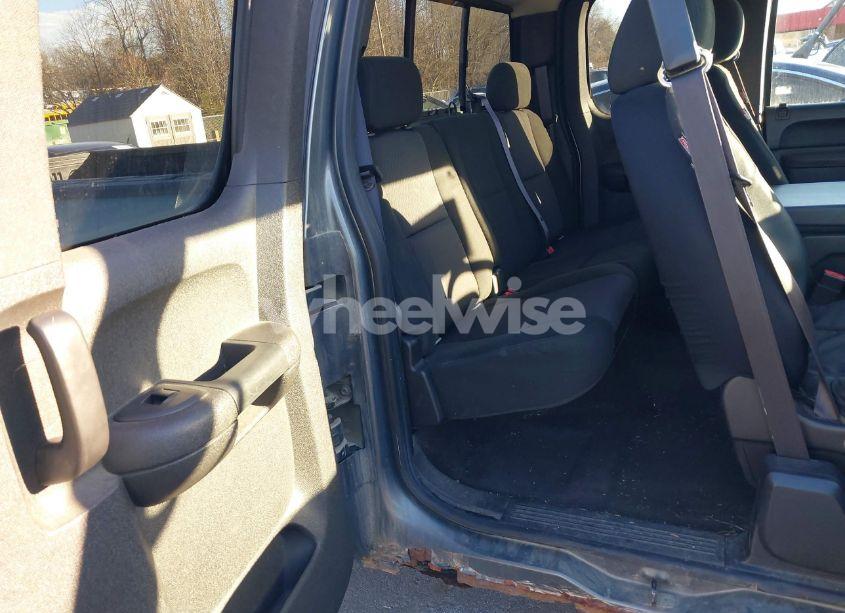 Photo 8 of 2011 Chevrolet Silverado 1500 LT (VIN 1GCRKSE05BZ382787)