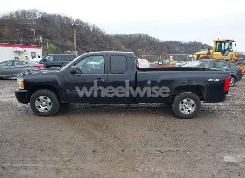 Photo 14 of 2011 Chevrolet Silverado 1500 LT (VIN 1GCRKSE07BZ441855)