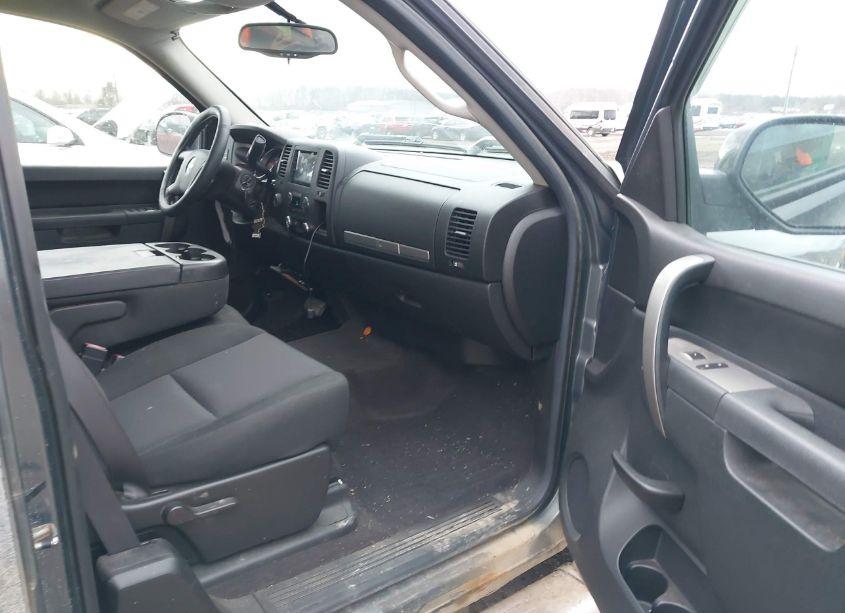 Photo 5 of 2011 Chevrolet Silverado 1500 LT (VIN 1GCRKSE30BZ280002)