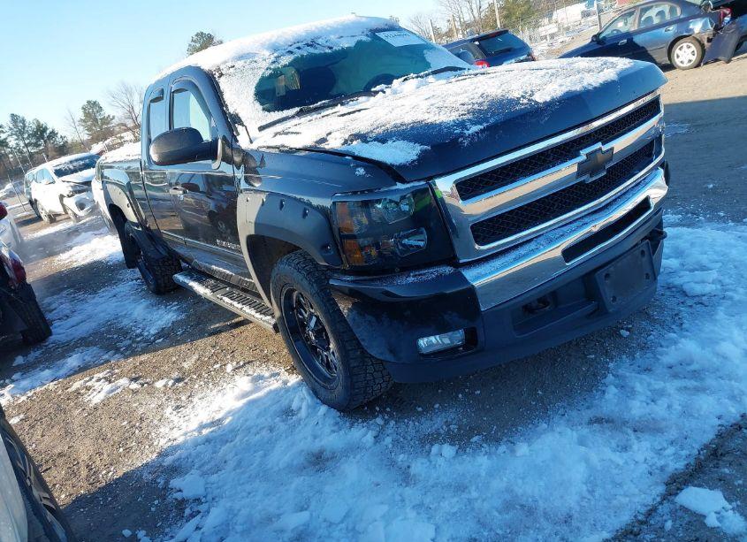 2011 Chevrolet Silverado 1500 LT (VIN 1GCRKSE30BZ363722) main photo
