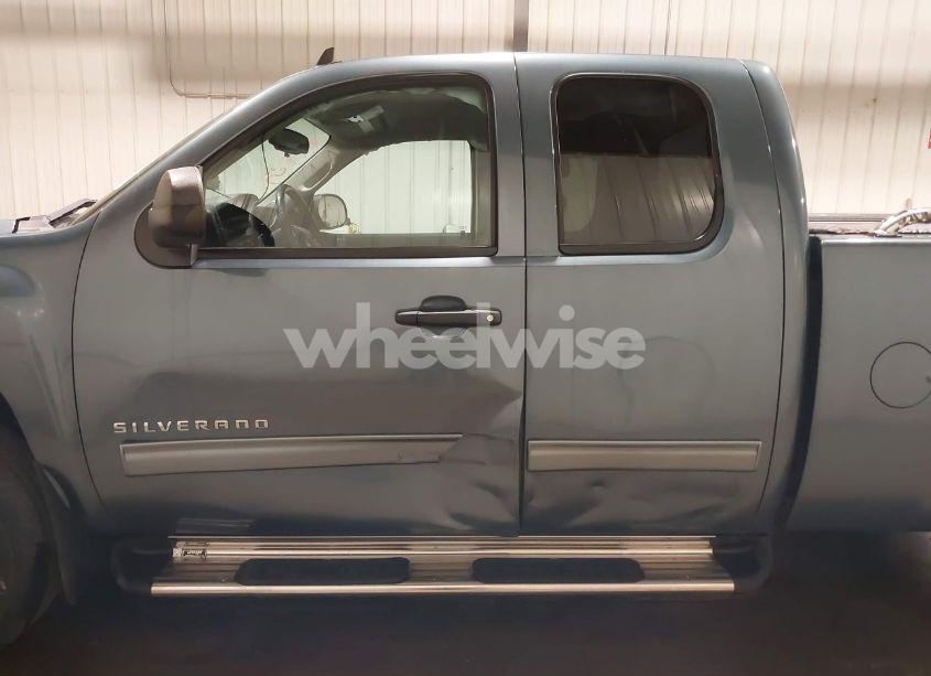 Photo 14 of 2011 Chevrolet Silverado 1500 LT (VIN 1GCRKSE30BZ405483)