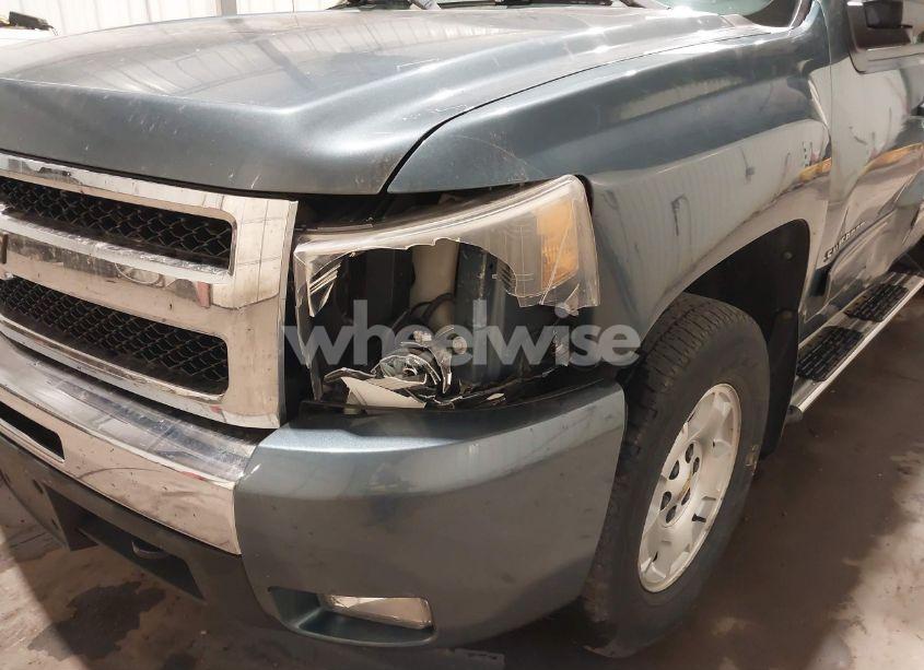 Photo 17 of 2011 Chevrolet Silverado 1500 LT (VIN 1GCRKSE30BZ405483)