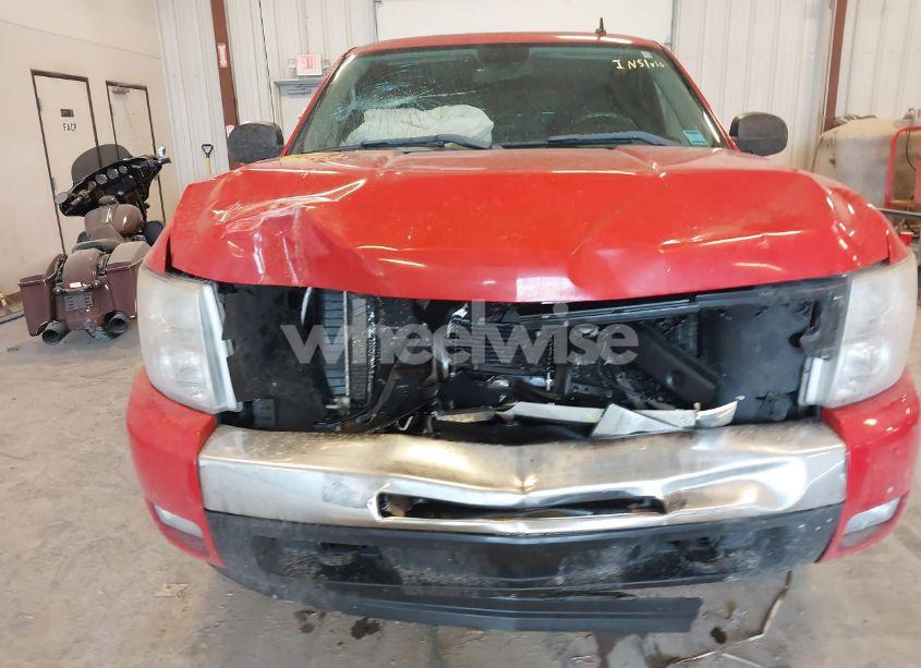 Photo 6 of 2011 Chevrolet Silverado 1500 LT (VIN 1GCRKSE31BZ302122)