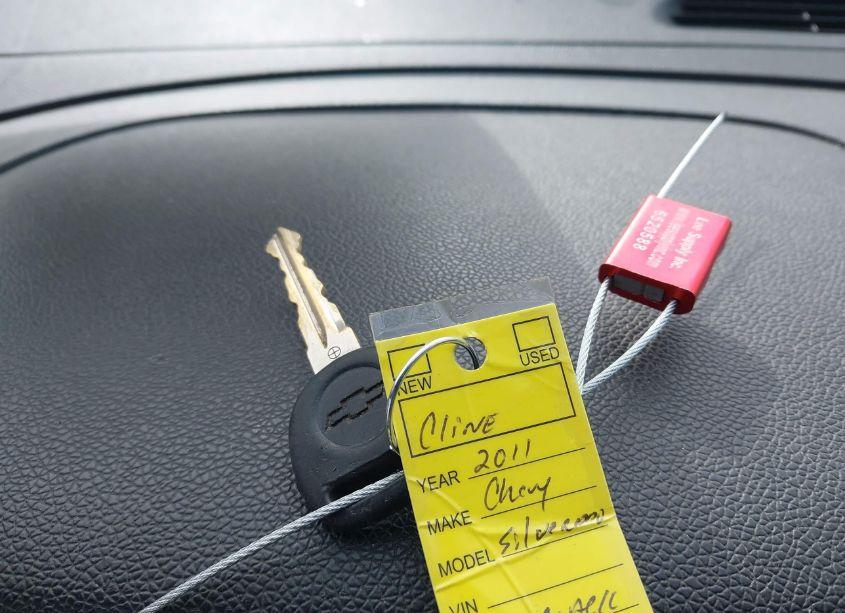 Photo 11 of 2011 Chevrolet Silverado 1500 LT (VIN 1GCRKSE31BZ344273)