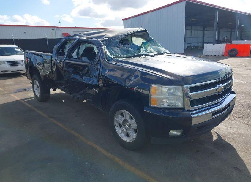 2011 Chevrolet Silverado 1500 LT (VIN 1GCRKSE31BZ357007) main photo