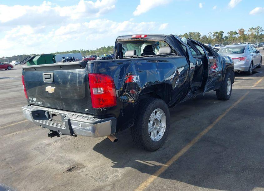 Photo 4 of 2011 Chevrolet Silverado 1500 LT (VIN 1GCRKSE31BZ357007)