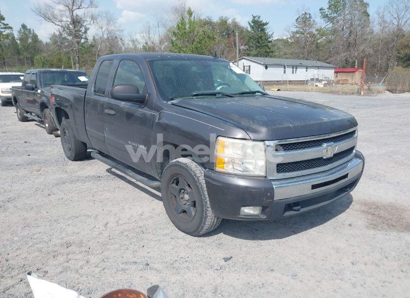 2011 Chevrolet Silverado 1500 LT (VIN 1GCRKSE31BZ362126) main photo