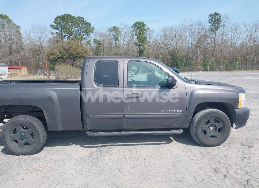 Photo 13 of 2011 Chevrolet Silverado 1500 LT (VIN 1GCRKSE31BZ362126)