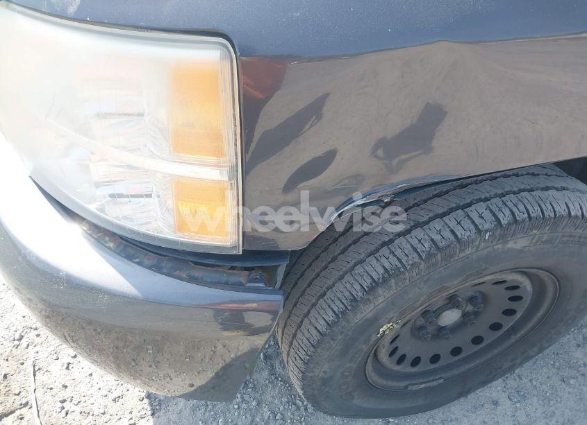 Photo 6 of 2011 Chevrolet Silverado 1500 LT (VIN 1GCRKSE31BZ362126)