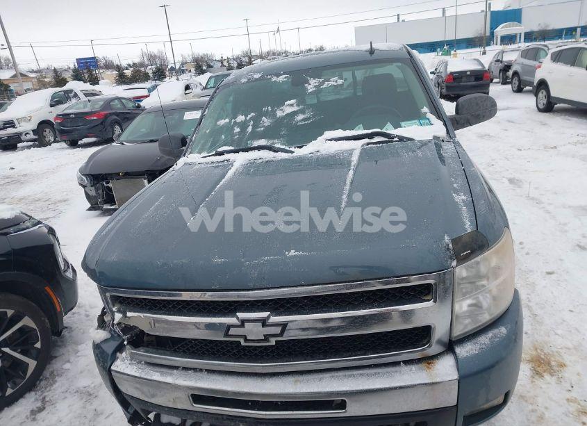 Photo 12 of 2011 Chevrolet Silverado 1500 LT (VIN 1GCRKSE31BZ385387)