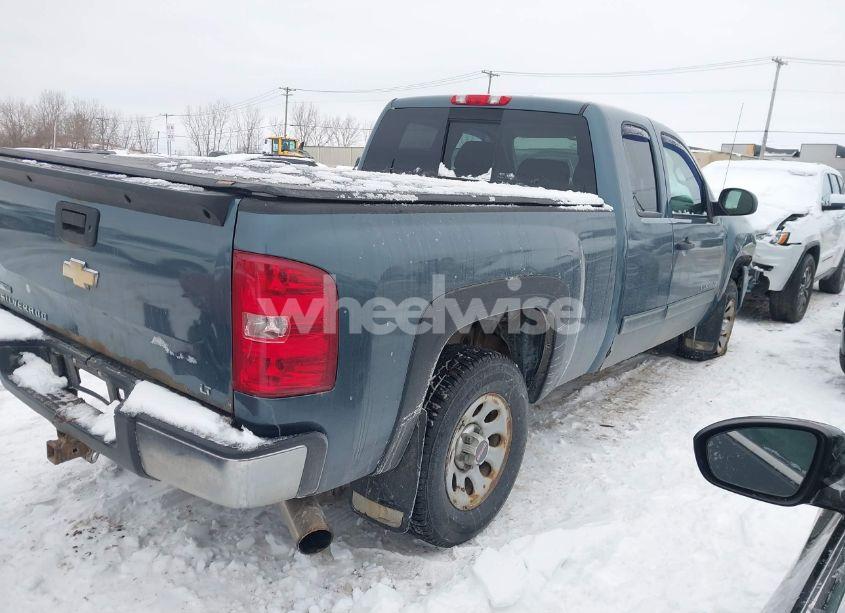 Photo 4 of 2011 Chevrolet Silverado 1500 LT (VIN 1GCRKSE31BZ385387)