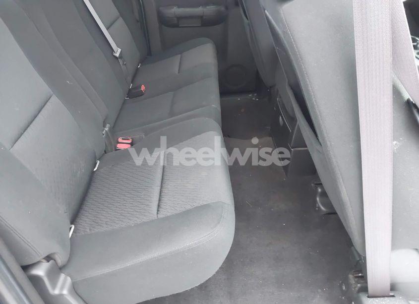 Photo 8 of 2011 Chevrolet Silverado 1500 LT (VIN 1GCRKSE31BZ385387)