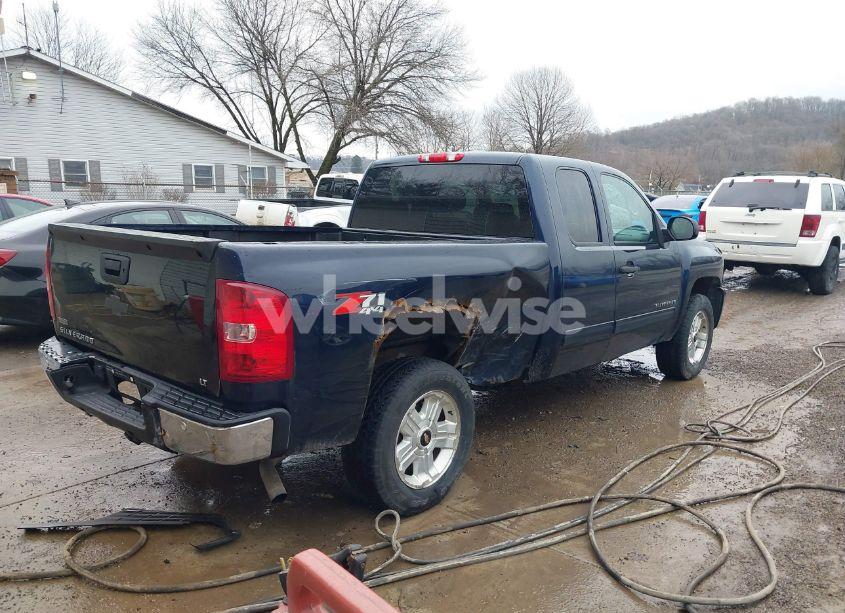 Photo 4 of 2011 Chevrolet Silverado 1500 LT (VIN 1GCRKSE31BZ391173)