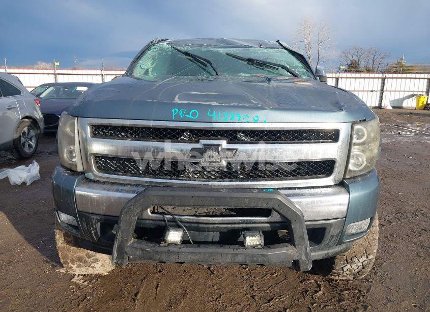 Photo 12 of 2011 Chevrolet Silverado 1500 LT (VIN 1GCRKSE31BZ431820)