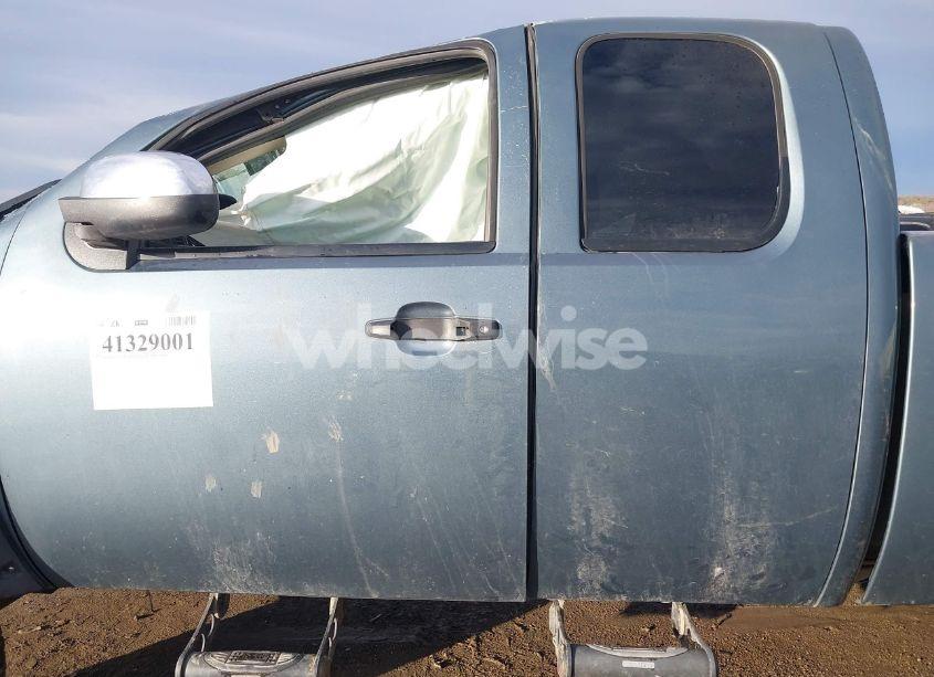 Photo 14 of 2011 Chevrolet Silverado 1500 LT (VIN 1GCRKSE31BZ431820)